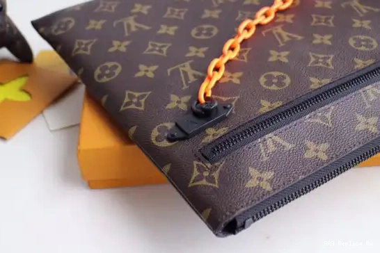 AAA Replica Ru VUITTON LOUIS CLUTCH 0604